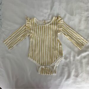 Pehr Yellow Long Sleeve Ruffle One-Piece 6-12M